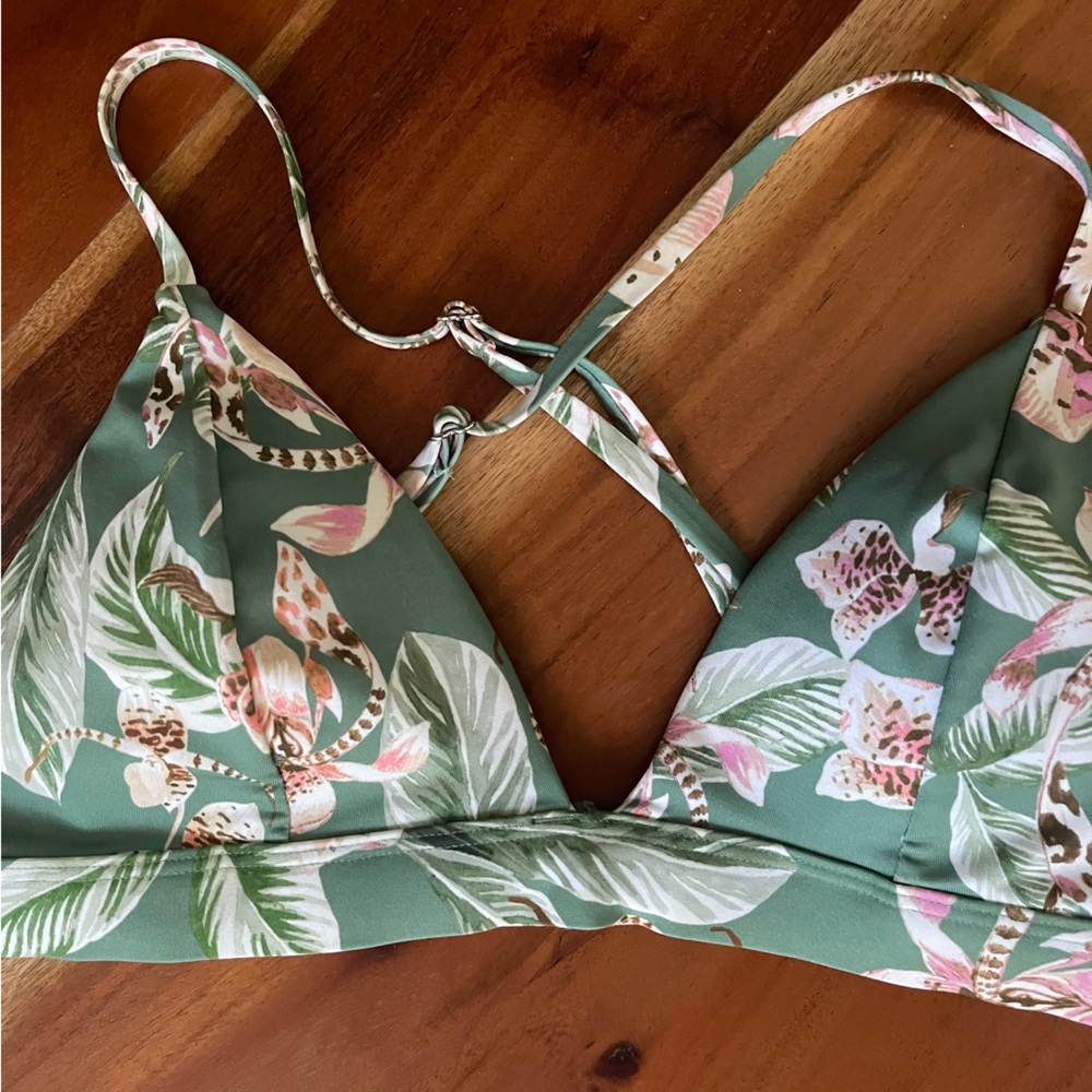 H&M green tropical print triangle bikini top - Picture 9 of 11